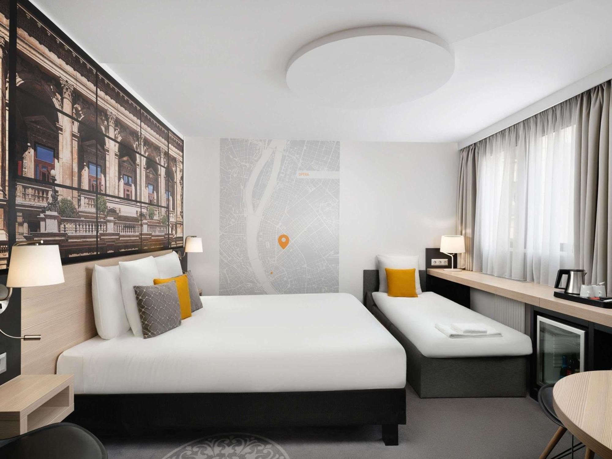 Chambre Double avec Lit d'Appoint