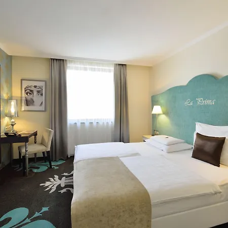 La Prima Fashion Hotel Budapest-3