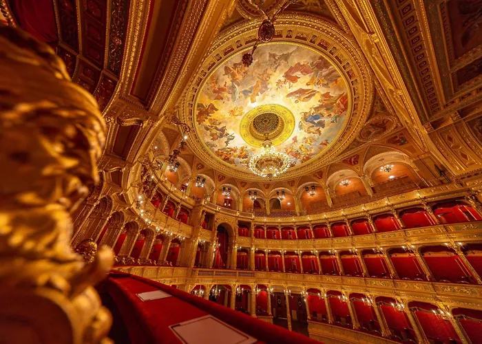 Sasone & Sas Two & Sas Ho